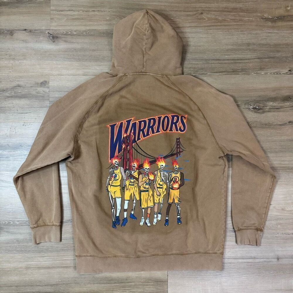 Golden State Warriors Graphic Hoodie Tan Basketball Skull Flame Bridge Size XL